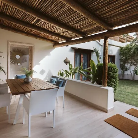 Lily Villa Puerto del Carmen (Lanzarote)